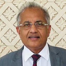 Dr. C.A.B Makuloluwa